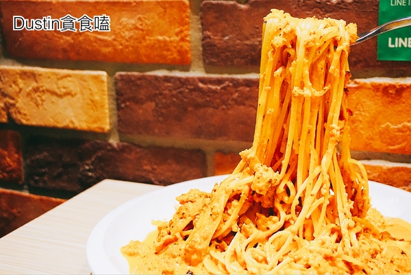 PALM PASTA 棕櫚樹義大利麵(信義店)：【北醫商圈】直播賽事運動餐廳｜象山美景飽食の早午餐首選『 PALM PASTA 棕櫚樹義大利麵』