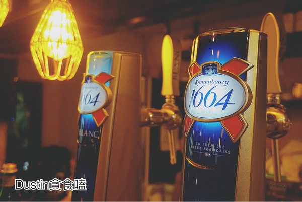 PALM PASTA 棕櫚樹義大利麵(信義店)：【北醫商圈】直播賽事運動餐廳｜象山美景飽食の早午餐首選『 PALM PASTA 棕櫚樹義大利麵』