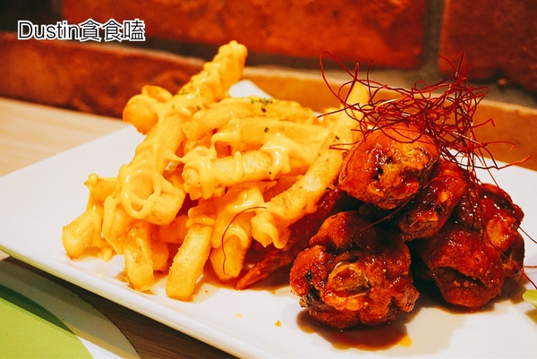 PALM PASTA 棕櫚樹義大利麵(信義店)：【北醫商圈】直播賽事運動餐廳｜象山美景飽食の早午餐首選『 PALM PASTA 棕櫚樹義大利麵』