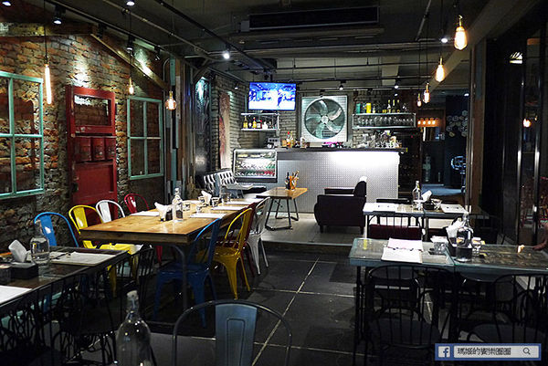 台北美食【黑熊愛跳舞Moon Bear Loves Dancing】台魂新美式餐廳。六張犂餐酒館。六張犁新美式餐廳推薦