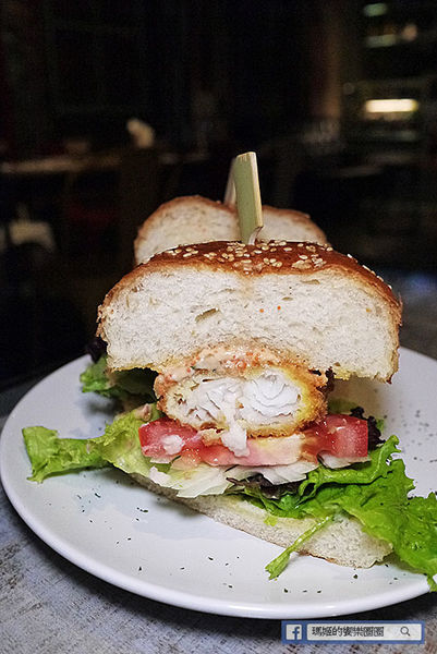 台北美食【黑熊愛跳舞Moon Bear Loves Dancing】台魂新美式餐廳。六張犂餐酒館。六張犁新美式餐廳推薦