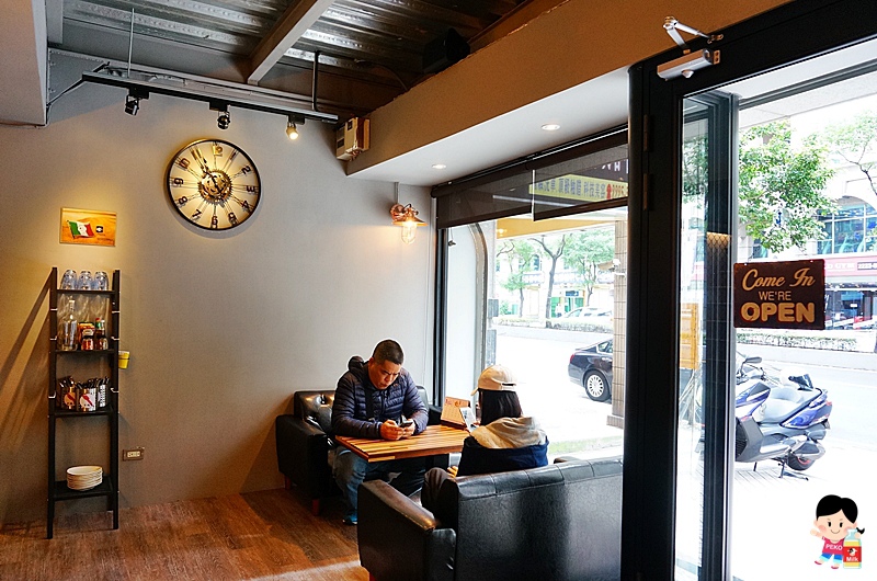 中和美食.方塊Pasta&Coffee.戰斧豬排.方塊菜單.中和環球購物中心.千層麵.不限時.