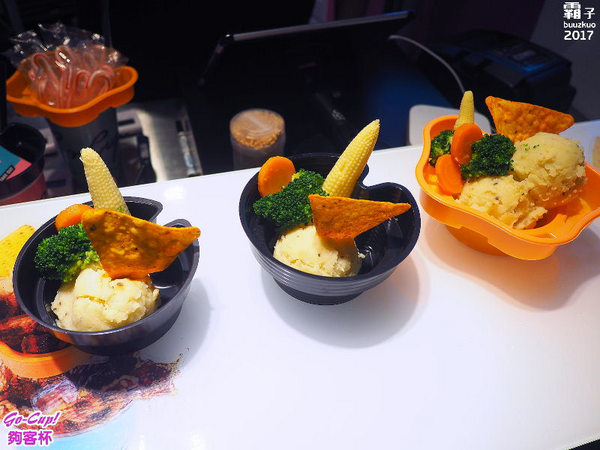 Go-cup 夠客杯:Go-Cup 夠客杯,花朵牛肋杯逢甲夜市IG打卡新亮點~