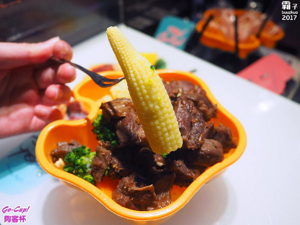 Go-cup 夠客杯:Go-Cup 夠客杯,花朵牛肋杯逢甲夜市IG打卡新亮點~