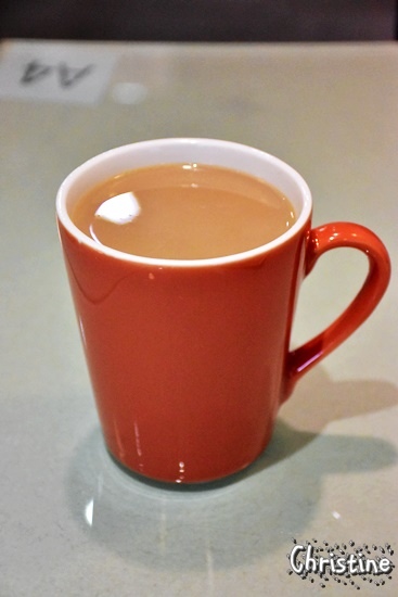 【新北。美食】新莊 / 凱啡小屋，豐盛早午餐，輕食甜點咖啡，街頭上家庭式小屋，新莊高中旁