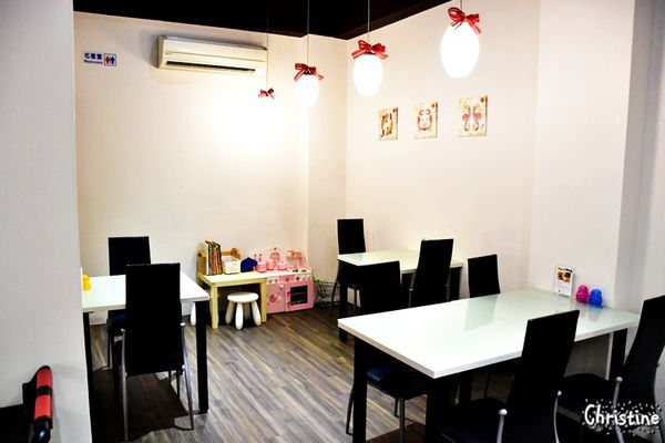 【新北。美食】新莊 / 凱啡小屋，豐盛早午餐，輕食甜點咖啡，街頭上家庭式小屋，新莊高中旁