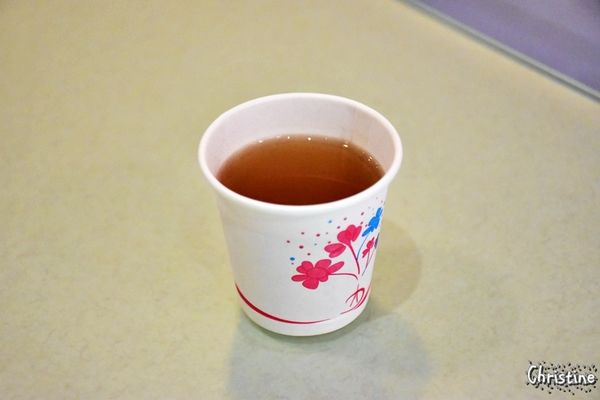 【新北。美食】新莊 / 凱啡小屋，豐盛早午餐，輕食甜點咖啡，街頭上家庭式小屋，新莊高中旁