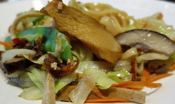 柚子樹健康蔬食料理(美術店)：健康美味、視覺味覺兼具~~     ..柚子樹健康蔬食料理/美術店    /愛評體驗團