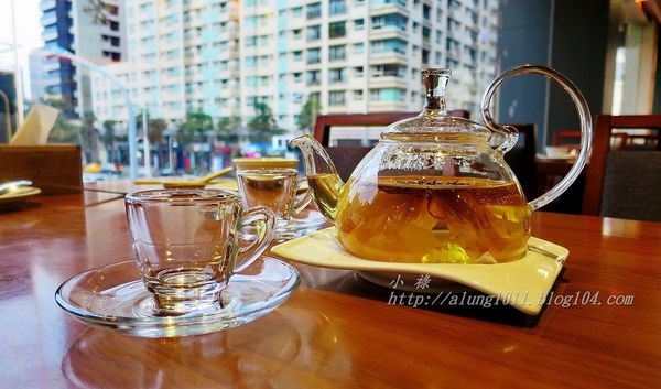 柚子樹健康蔬食料理(美術店)：健康美味、視覺味覺兼具~~     ..柚子樹健康蔬食料理/美術店    /愛評體驗團