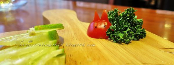 柚子樹健康蔬食料理(美術店)：健康美味、視覺味覺兼具~~     ..柚子樹健康蔬食料理/美術店    /愛評體驗團