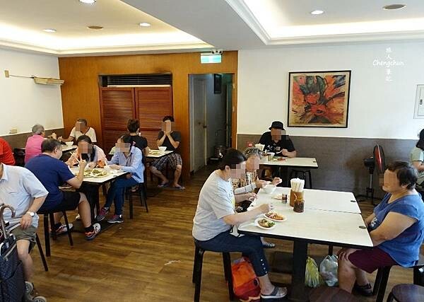 汐止人的早午餐【汐止街仔內米粉湯】一吃成主顧，晚來吃不到 !