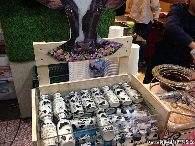 『桃園中壢飲料店』牛五花紅茶鮮乳小牧場★DIY自助式茶飲加料不加價配料吃到飽!!!