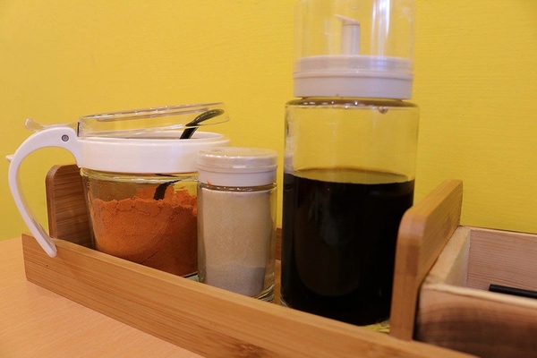 吳•土魠魚羹：【桃園食記】桃園吳土魠魚(八德高城店)~炸魚塊肉質鮮甜夠大塊吃的好滿足~顏色炸至漂亮的金黃色澤，外皮咬起來酥酥脆脆，裡面的肉質鮮嫩多汁