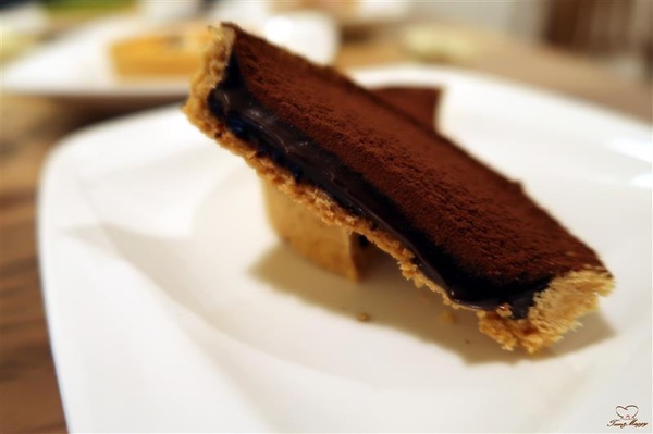 Tom&Maggy 幸福肥 • 手作點心：三重美食 幸福肥手作點心 超可愛龍貓甜點/萌萌達菲馬卡龍 抹茶塔/生巧克力塔 三重下午茶推薦~