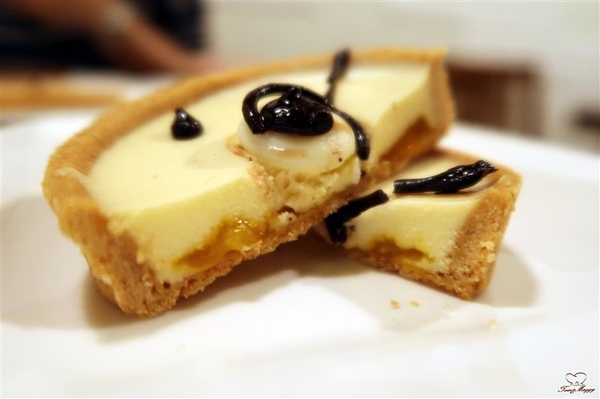 Tom&Maggy 幸福肥 • 手作點心：三重美食 幸福肥手作點心 超可愛龍貓甜點/萌萌達菲馬卡龍 抹茶塔/生巧克力塔 三重下午茶推薦~