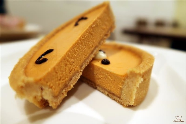 Tom&Maggy 幸福肥 • 手作點心：三重美食 幸福肥手作點心 超可愛龍貓甜點/萌萌達菲馬卡龍 抹茶塔/生巧克力塔 三重下午茶推薦~