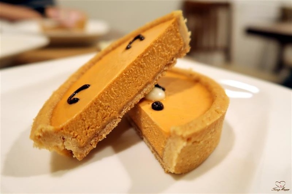 Tom&Maggy 幸福肥 • 手作點心：三重美食 幸福肥手作點心 超可愛龍貓甜點/萌萌達菲馬卡龍 抹茶塔/生巧克力塔 三重下午茶推薦~