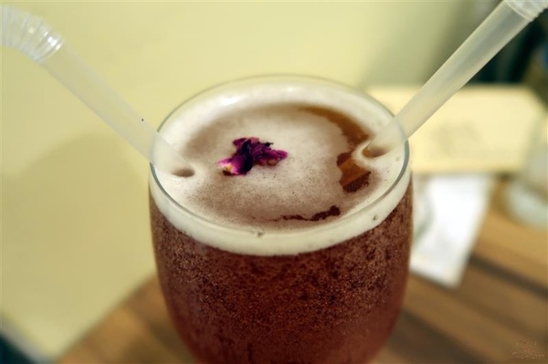 Tom&Maggy 幸福肥 • 手作點心：三重美食 幸福肥手作點心 超可愛龍貓甜點/萌萌達菲馬卡龍 抹茶塔/生巧克力塔 三重下午茶推薦~