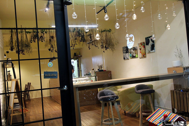 35774023055_13891410f0_z