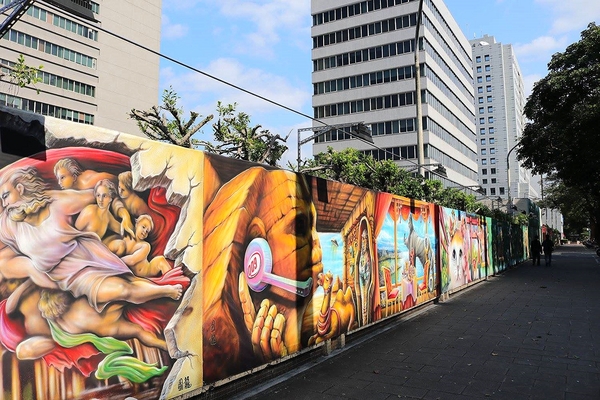 3D圖龍彩繪:【台北景點】中華電信3D圖龍彩繪牆~自由發揮創意跟彩繪圖互動,環遊世界是如此的輕輕鬆鬆,不再是遙不可及的夢想唷