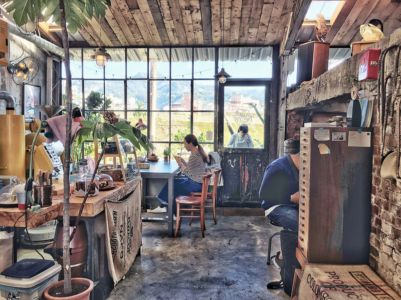 Ruins Café via Kate’s Fun Zone