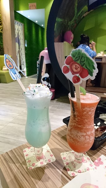 醜比頭森林鍋物：台中西屯~醜比頭森林鍋物主題餐廳~屁桃君醜的可愛又療癒~樹洞特色包廂也太好拍了吧~