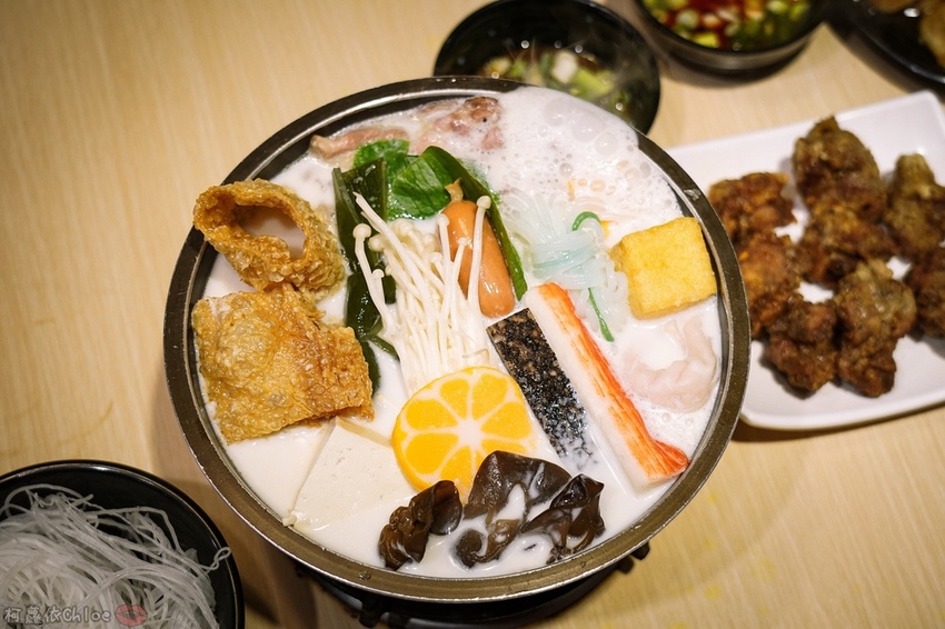 高雄三民區 茉荳獨享鍋 多種湯頭平價小火鍋 新推出燉燒鮮蛤鍋 滿滿蛤蠣超狂~27.jpg