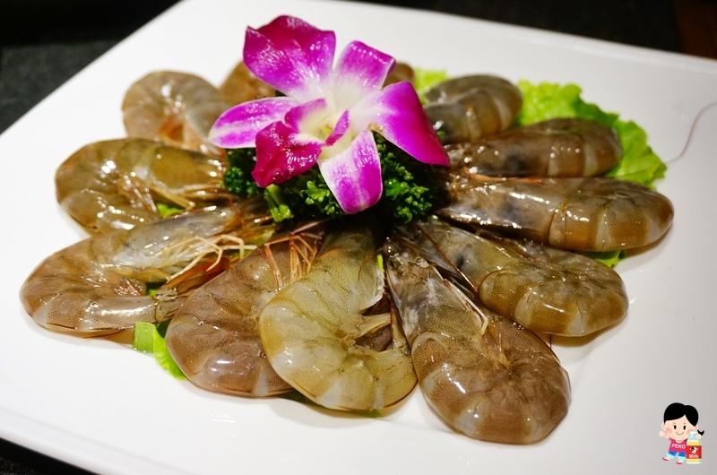 板橋車站美食.東華川府重慶老火鍋.八卦鴛鴦鍋.九宮格火鍋.板橋美食.板橋麻辣鍋.板橋火鍋.