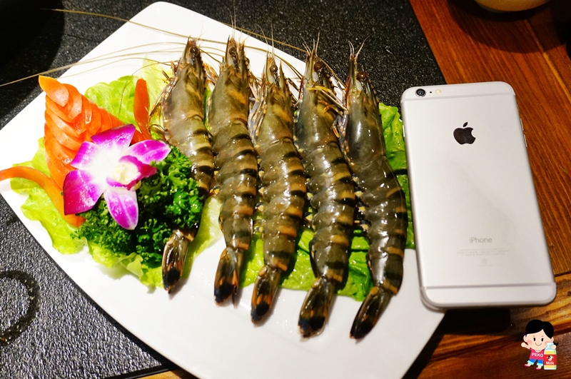 板橋車站美食.東華川府重慶老火鍋.八卦鴛鴦鍋.九宮格火鍋.板橋美食.板橋麻辣鍋.板橋火鍋.
