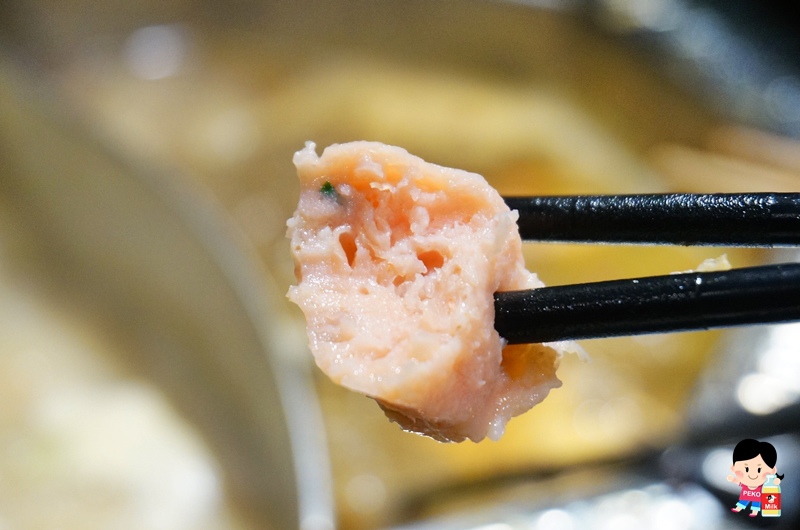 板橋車站美食.東華川府重慶老火鍋.八卦鴛鴦鍋.九宮格火鍋.板橋美食.板橋麻辣鍋.板橋火鍋.