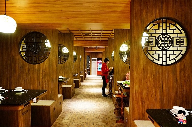 板橋車站美食.東華川府重慶老火鍋.八卦鴛鴦鍋.九宮格火鍋.板橋美食.板橋麻辣鍋.板橋火鍋.