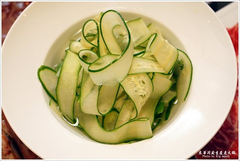 【板橋美食】東華川府重慶老火鍋‧來自四川的道地風味!溫體牛豬肉、內臟必點!