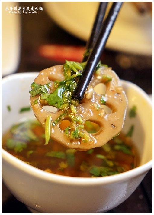 【板橋美食】東華川府重慶老火鍋‧來自四川的道地風味!溫體牛豬肉、內臟必點!