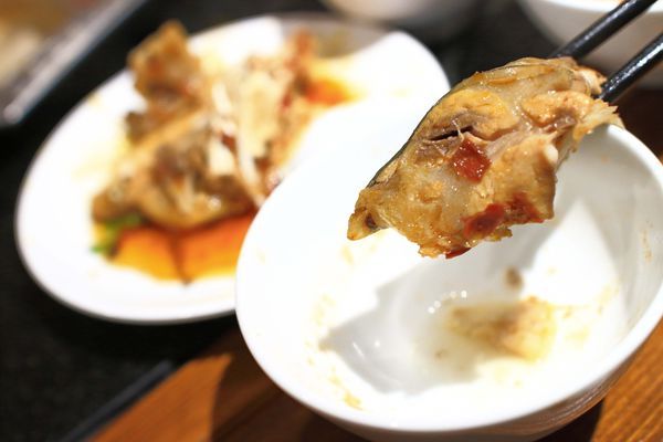 【板橋美食】重慶老火鍋-別的地方吃不到的正統重慶麻辣火鍋精髓美味!九宮格獨特吃法