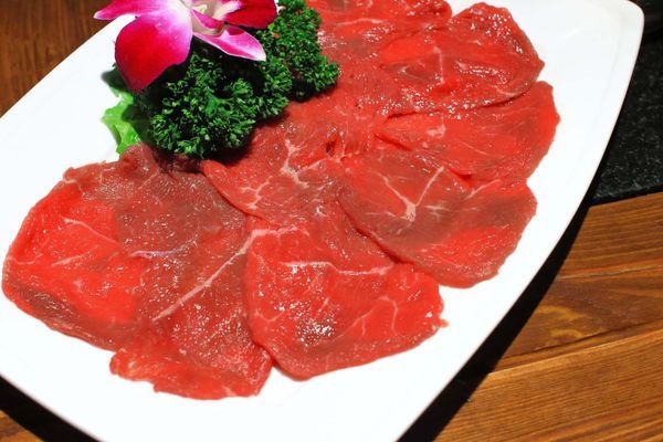 【板橋美食】重慶老火鍋-別的地方吃不到的正統重慶麻辣火鍋精髓美味!九宮格獨特吃法