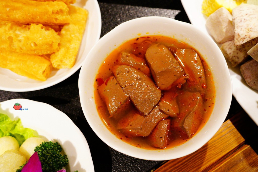 板橋麻辣鍋 東華川府重慶老火鍋