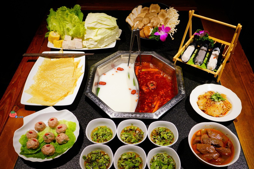 板橋麻辣鍋 東華川府重慶老火鍋