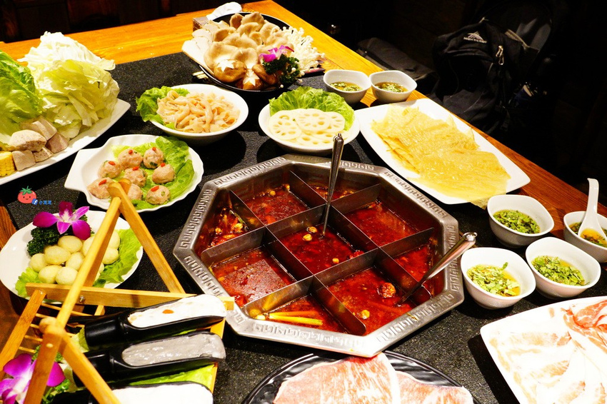 板橋麻辣鍋 東華川府重慶老火鍋