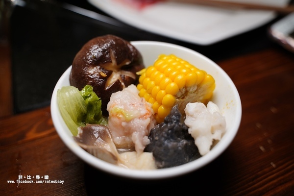 東華川府重慶老火鍋:東華川府重慶老火鍋 正宗重慶老火鍋的辣香鮮美 縈繞舌尖的道地好滋味!板橋必吃美食/麻辣火鍋推薦/文末有驚喜