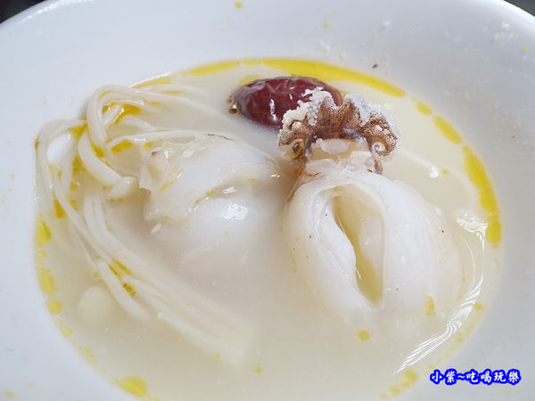 一口鮮(花枝)東華川府重慶老火鍋 (2).jpg