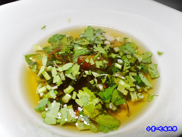 獨門解辣沾醬-東華川府重慶老火鍋 (3)51.jpg