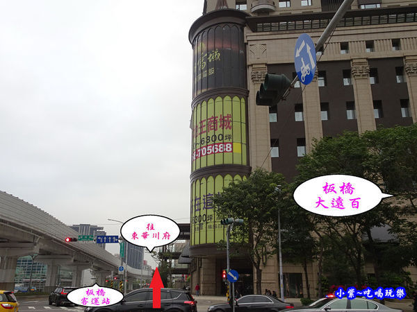 縣民大道二段往東華川府 (2).jpg