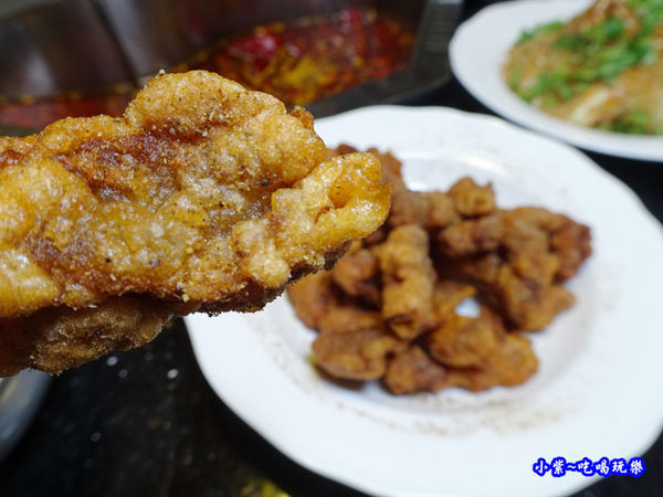 秘製現炸酥肉-東華川府重慶老火鍋 (1).jpg