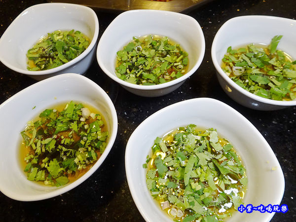 獨門解辣沾醬-東華川府重慶老火鍋 (2)50.jpg