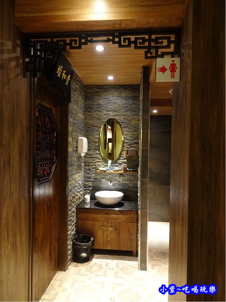 2樓女廁-東華川府重慶老火鍋 (3).jpg