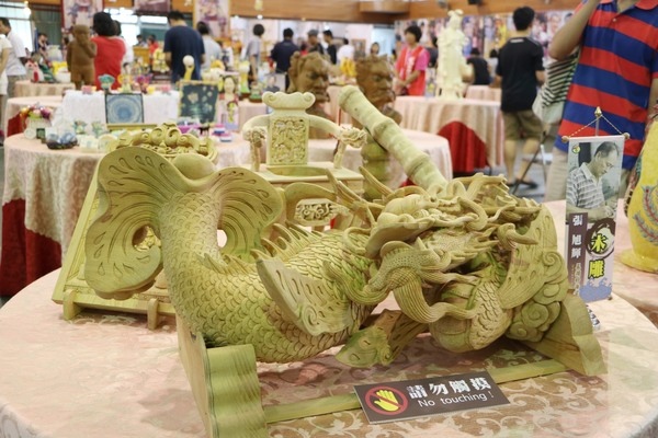 15809c1f5a100d.jpg 15809c1f5a100d.jpg