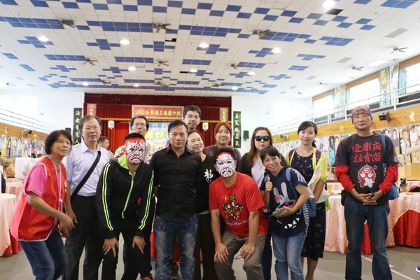 15809c61b55c0e.jpg 15809c61b55c0e.jpg