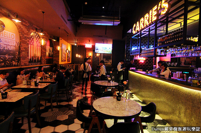 『桃園中壢美食』CARRIE’S美式早午餐(文末有菜單)★中壢sogo附近美式早午餐廳/瘋狂奶昔上傳IG超好拍30公分漢堡有夠威