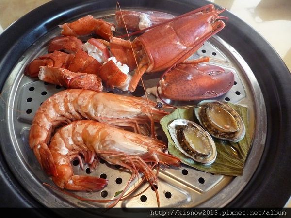 海之味53-蒸好的龍蝦與鮑魚.JPG