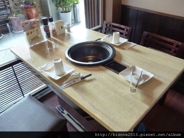 海之味11-一樓雙人桌.JPG
